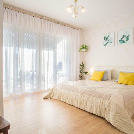 Spacious Apartment By The Sea 8+4 Pula Dış mekan fotoğraf